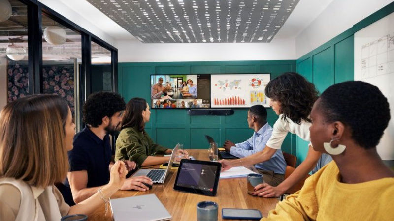 Hybride Modelle, Homeoffice und digitale Zusammenarbeit bestimmen den Alltag vieler Unternehmen.